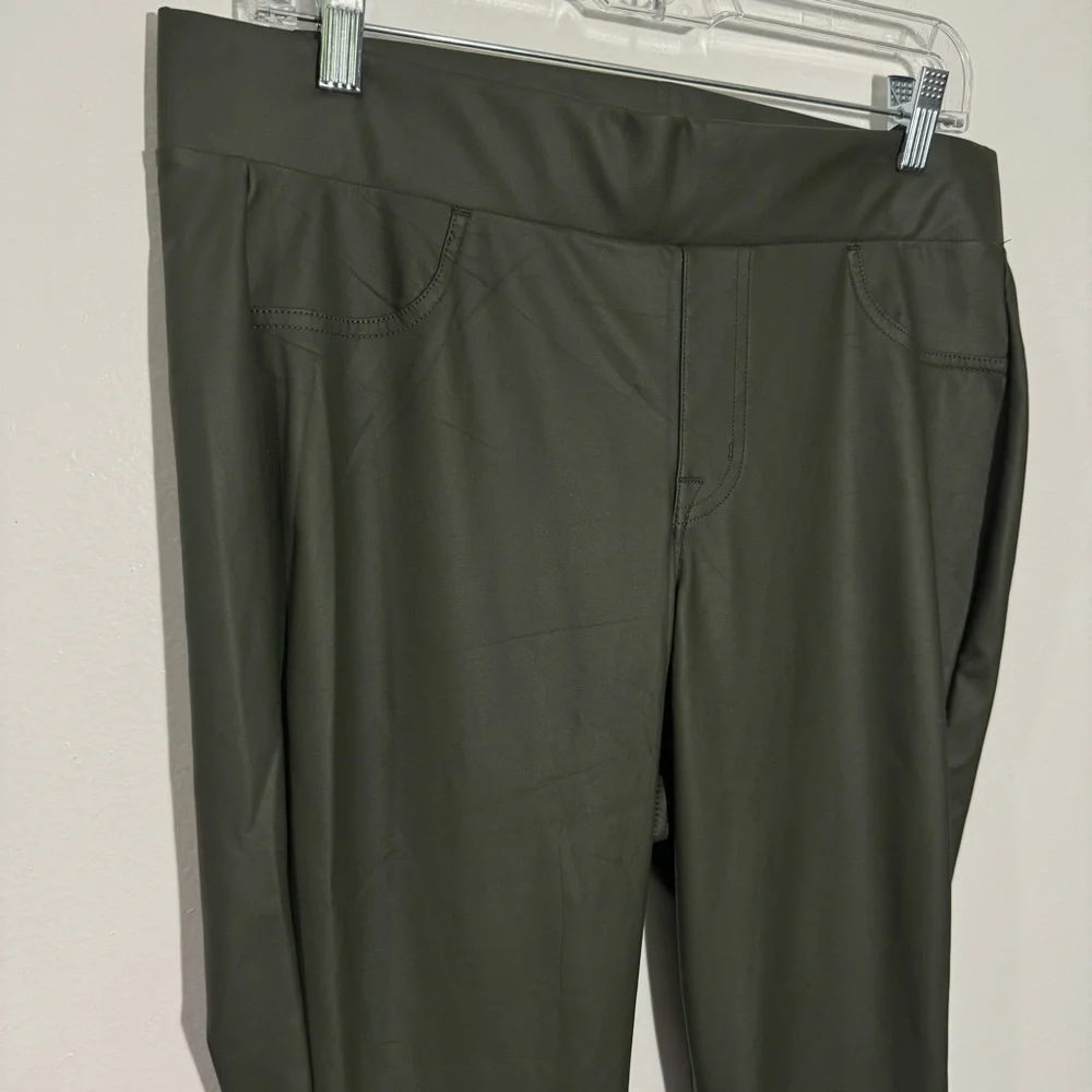 NWT Torrid Full‎ Length Signature Waist Faux Leather Legging Green Size 1X 14/16